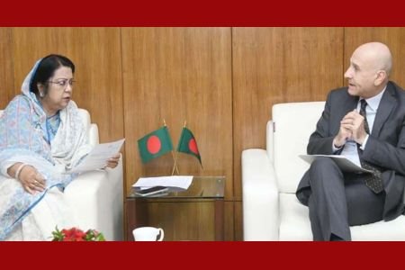 বেসামরিক বিমান পরিবহন ও পর্যটন মন্ত্রীর সাথে বাংলাদেশে নিযুক্ত ইতালির রাষ্ট্রদূতের সাক্ষাৎ
