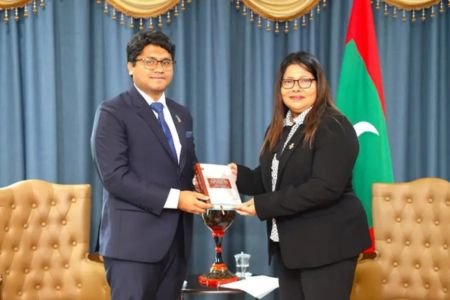 বাংলাদেশ থেকে স্বাস্থ্যকর্মী নিয়োগে আগ্রহী মালদ্বীপ