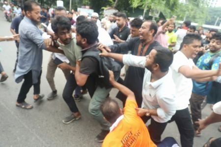 ধানমন্ডি ৩২-এ জামায়াতের মিছিল শেষে সাংবাদিকদের ওপর হামলার অভিযোগ‎