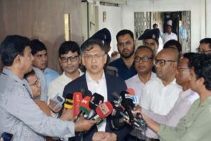 ভালো কাজের জন্য পুরস্কার ও গাফিলতিতে তিরস্কারের নীতি বহাল থাকবে -স্বরাষ্ট্রমন্ত্রী