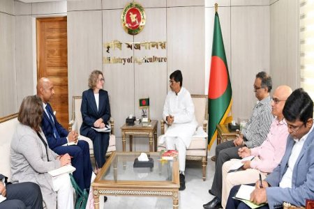 কৃষিমন্ত্রীর সাথে কানাডার ইন্দো প্যাসিফিক এগ্রিকালচার অ্যান্ড এগ্রি-ফুড কার্যালয়ের নির্বাহী পরিচালকের সাক্ষাৎ