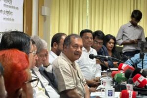 আগে রাষ্ট্র গণমাধ্যমকে চোখ রাঙাত, এখন সমস্যা সমাধানে ‘সহযোগী’ হতে চায় - তথ্যমন্ত্রী
