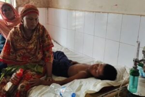 অপহরণের পর শিশুকে নির্যাতন, মৃত ভেবে কচুরিপানায় চাপা দিয়ে ফেলে যাওয়ার অভিযোগ