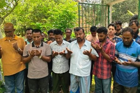 কোটালীপাড়ায় সম্ভাব্য চেয়ারম্যান প্রার্থীর গণসংযোগ