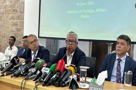 মালয়েশিয়া সফরে শ্রমবাজার, চীন সফরে তিস্তা ও কৌশলগত সহযোগিতা আলোচনায়