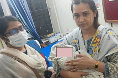 স্বাস্থ্য কমপ্লেক্সের ঝোপে মিলল জীবিত নবজাতক