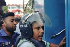 পাইকগাছার চাঁদখালীতে গনপিটুনীতে নিহতের ঘটনায় গ্রেফতার সাবেক ছাত্রনেতা মিন্টু কে জেল-হাজতে প্রেরণ