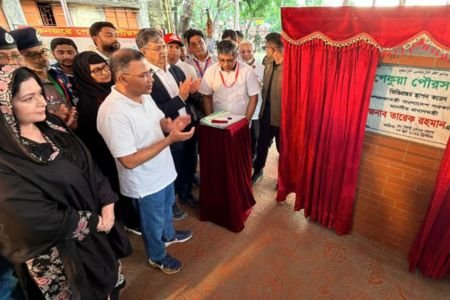 নতুন পৌরসভা ও উপজেলার ভিত্তিপ্রস্তর স্থাপন করলেন প্রধানমন্ত্রী