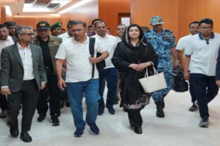 কক্সবাজারে পৌঁছেছেন প্রধানমন্ত্রী তারেক রহমান
