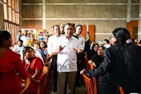 সমৃদ্ধ বাংলাদেশ গড়তে শিক্ষার্থীদের প্রস্তুত থাকতে হবে – প্রধানমন্ত্রী