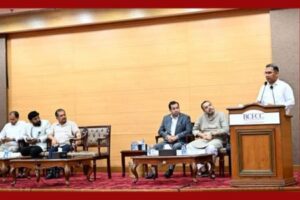 প্রতিহিংসার মানসিকতা বদলাতে হবে - প্রধানমন্ত্রী