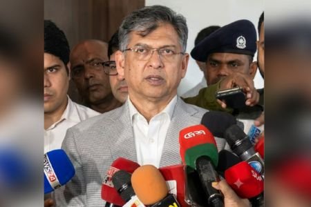 নিষিদ্ধ আওয়ামী লীগের কার্যক্রম অপতৎপরতা রুখতে ৬ জেলায় সেনা মোতায়েন – স্বরাষ্ট্রমন্ত্রী