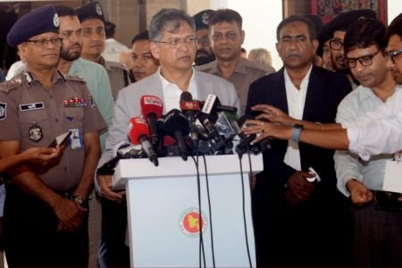 দেশের সীমান্তে একজনকেও অবৈধভাবে পুশ-ইন হতে দেওয়া হয়নি - স্বরাষ্ট্রমন্ত্রী