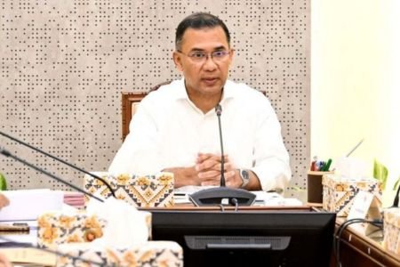 মশক নিধন শিখতে ফ্লোরিডা নয়, ডোবার পাশে দাঁড়ানোর পরামর্শ প্রধানমন্ত্রীর