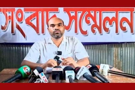 পলাতক আসামির প্রকাশ্য সংবাদ সম্মেলন, পুলিশের ভূমিকা নিয়ে বিতর্ক