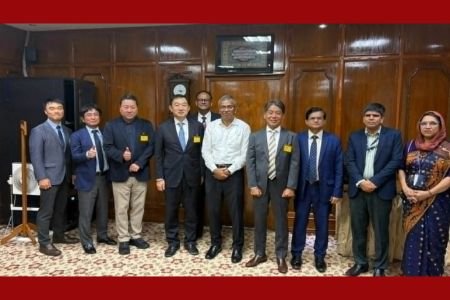 গভর্নরের সঙ্গে মিৎসুই অ্যান্ড কোম্পানির প্রতিনিধিদলের সাক্ষাৎ