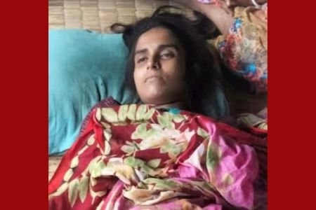 পাইকগাছায় গোয়াল ঘর থেকে গৃহবধূর ঝুলন্ত মরদেহ উদ্ধার