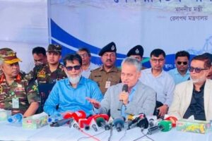পদ্মা রেল সেতুর নিচে মাটি অপসারণে কোনো ঝুঁকি নেই - রেলমন্ত্রী