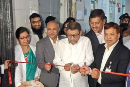 জ্বর কমলেও নিশ্চিত না হওয়া পর্যন্ত ডেঙ্গু রোগীকে ছাড়পত্র নয় - স্বাস্থ্যমন্ত্রী