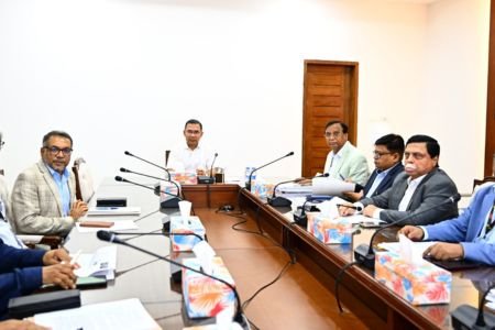 প্রধানমন্ত্রীর সভাপতিত্বে ডিএসসিসির সড়ক ব্যবস্থাপনা বিষয়ক সভা
