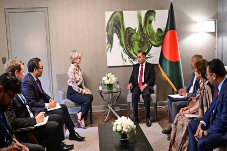 জুলি বিশপের সঙ্গে তারেক রহমানের বৈঠক